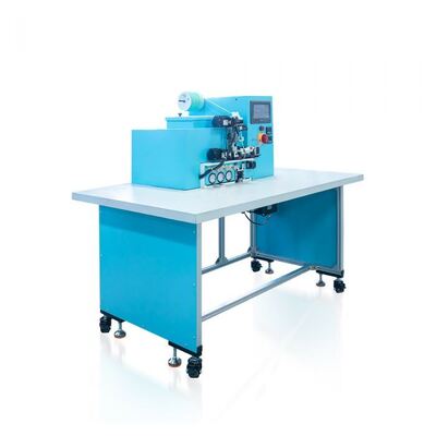 La máquina aplicadora de bucles para bolígrafos elásticos semiautomática HX20EPL es una máquina especializada diseñada para aplicar un bucle elástico para bolígrafos en una computadora portátil.