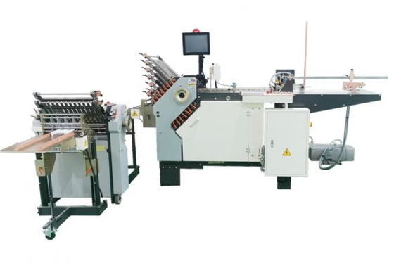 Máquina de plegado de papel con correa en miniatura CP adecuada para inserción de alta velocidad de productos farmacéuticos